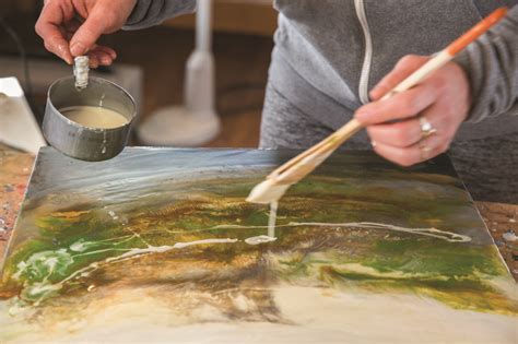 what is the binder in encaustic painting? the significance of temperature control in encaustic painting